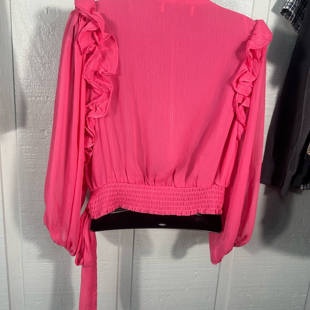 Do + Be Pink Long Sleeve V Neck Faux Wrap Chiffon Top Size Small EUC - Picture 4 of 9
